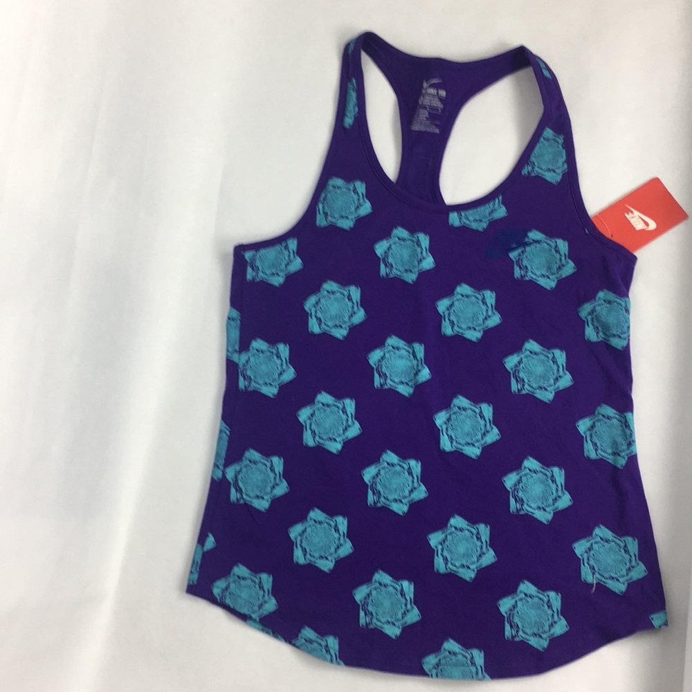 NWT Nike Women's Tank Top - Size Medium - so cute!